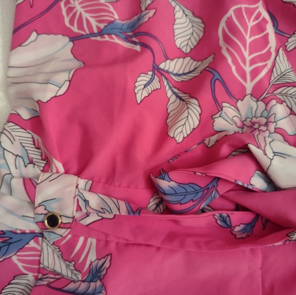 Pink 3/4 sleeves romper - Picture 7 of 9